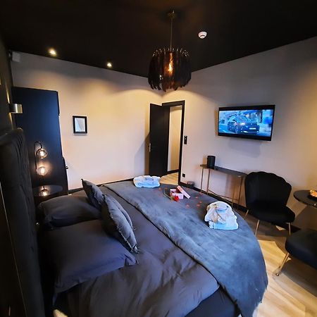 Hotel Mademoiselle Льеж Экстерьер фото