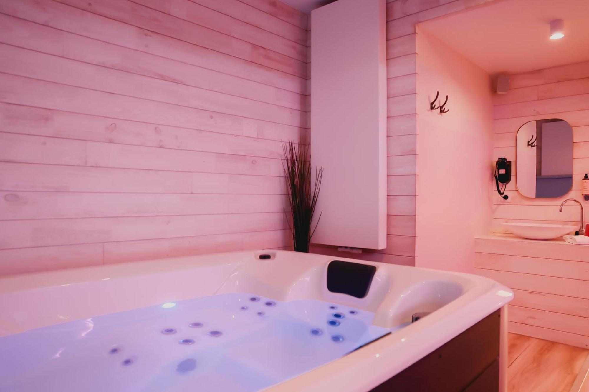 Hotel Mademoiselle Льеж Экстерьер фото
