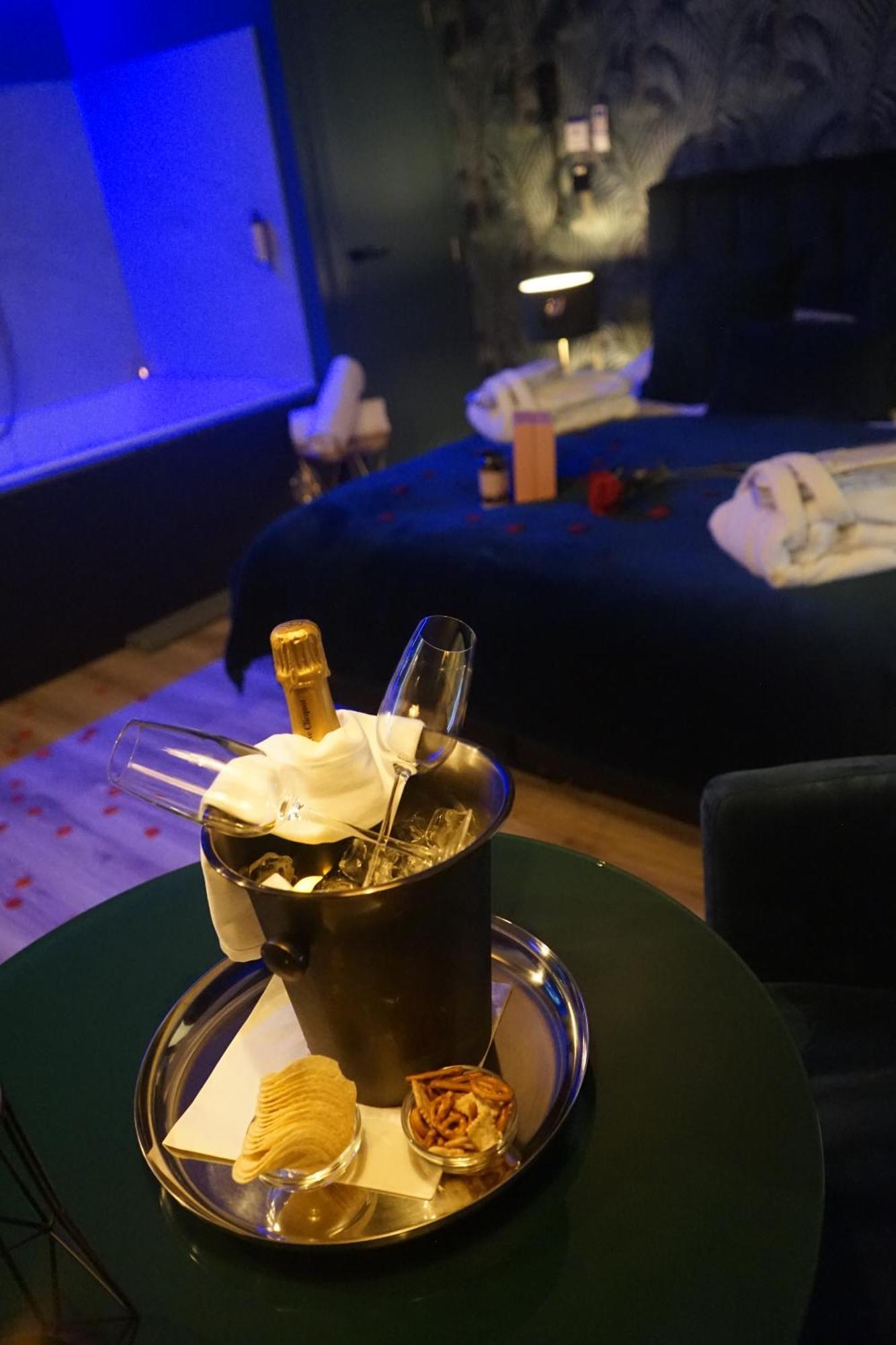 Hotel Mademoiselle Льеж Экстерьер фото