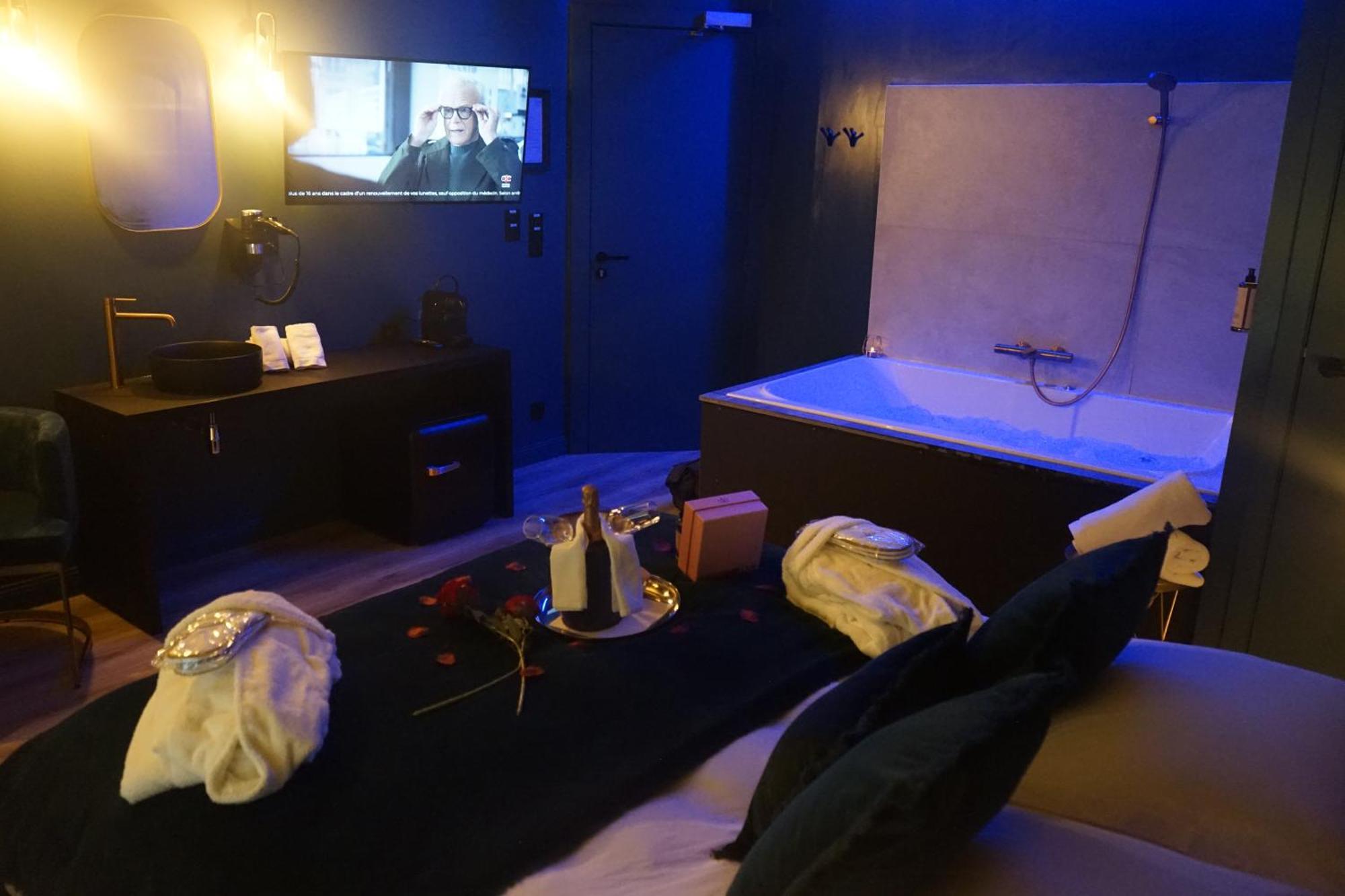 Hotel Mademoiselle Льеж Экстерьер фото