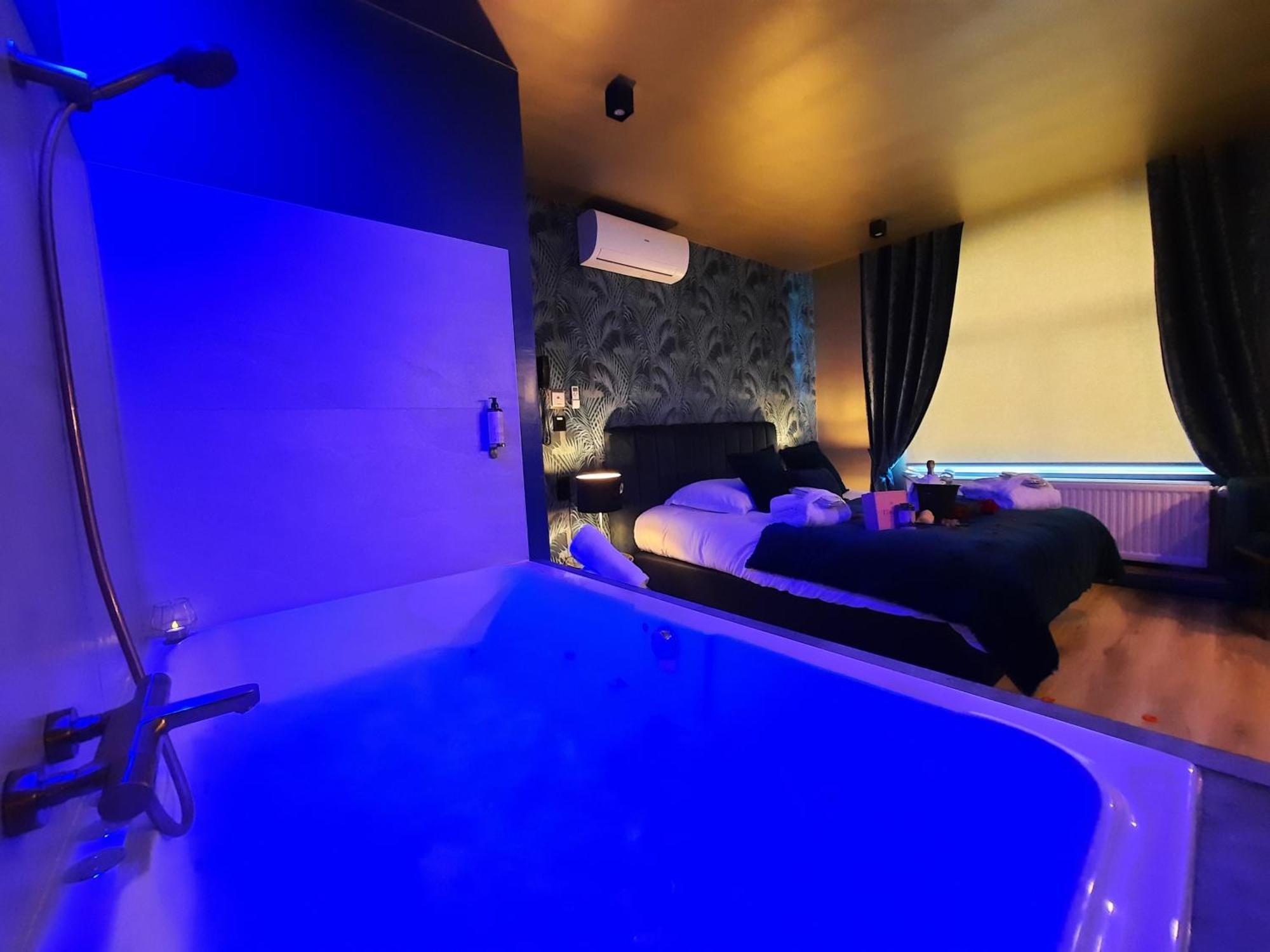 Hotel Mademoiselle Льеж Экстерьер фото