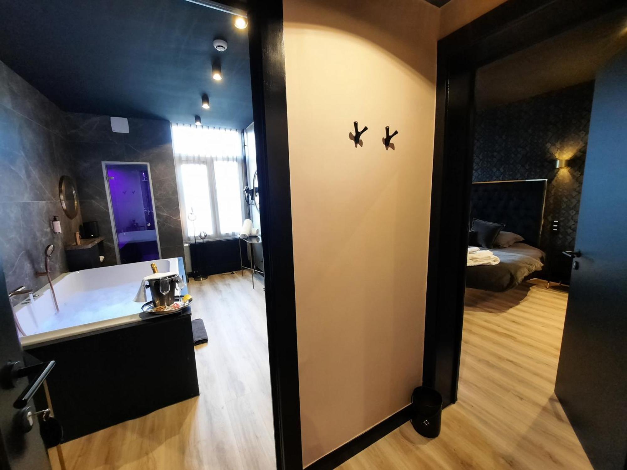 Hotel Mademoiselle Льеж Экстерьер фото