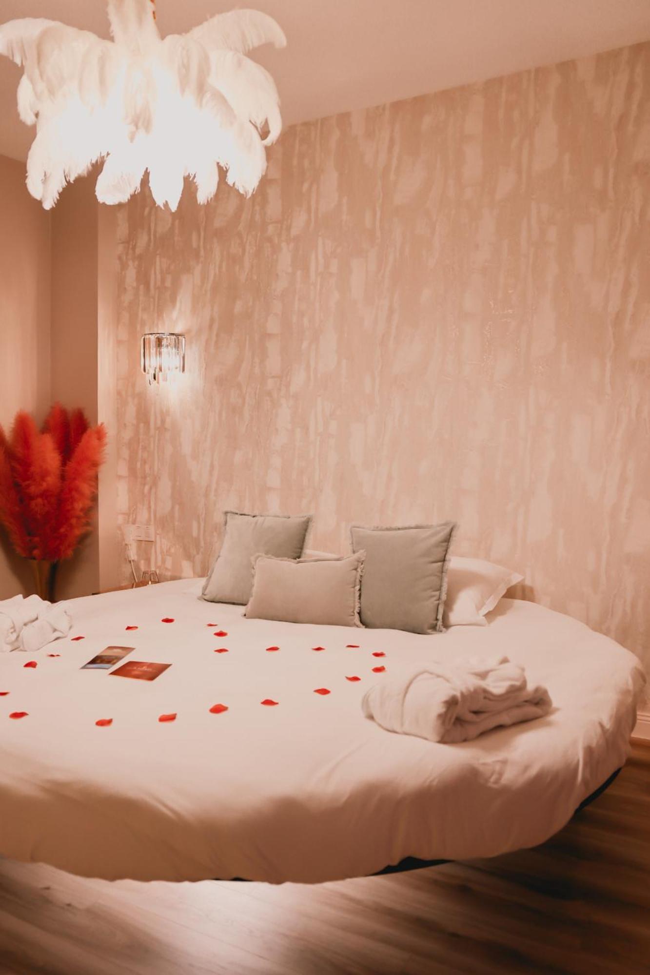 Hotel Mademoiselle Льеж Экстерьер фото