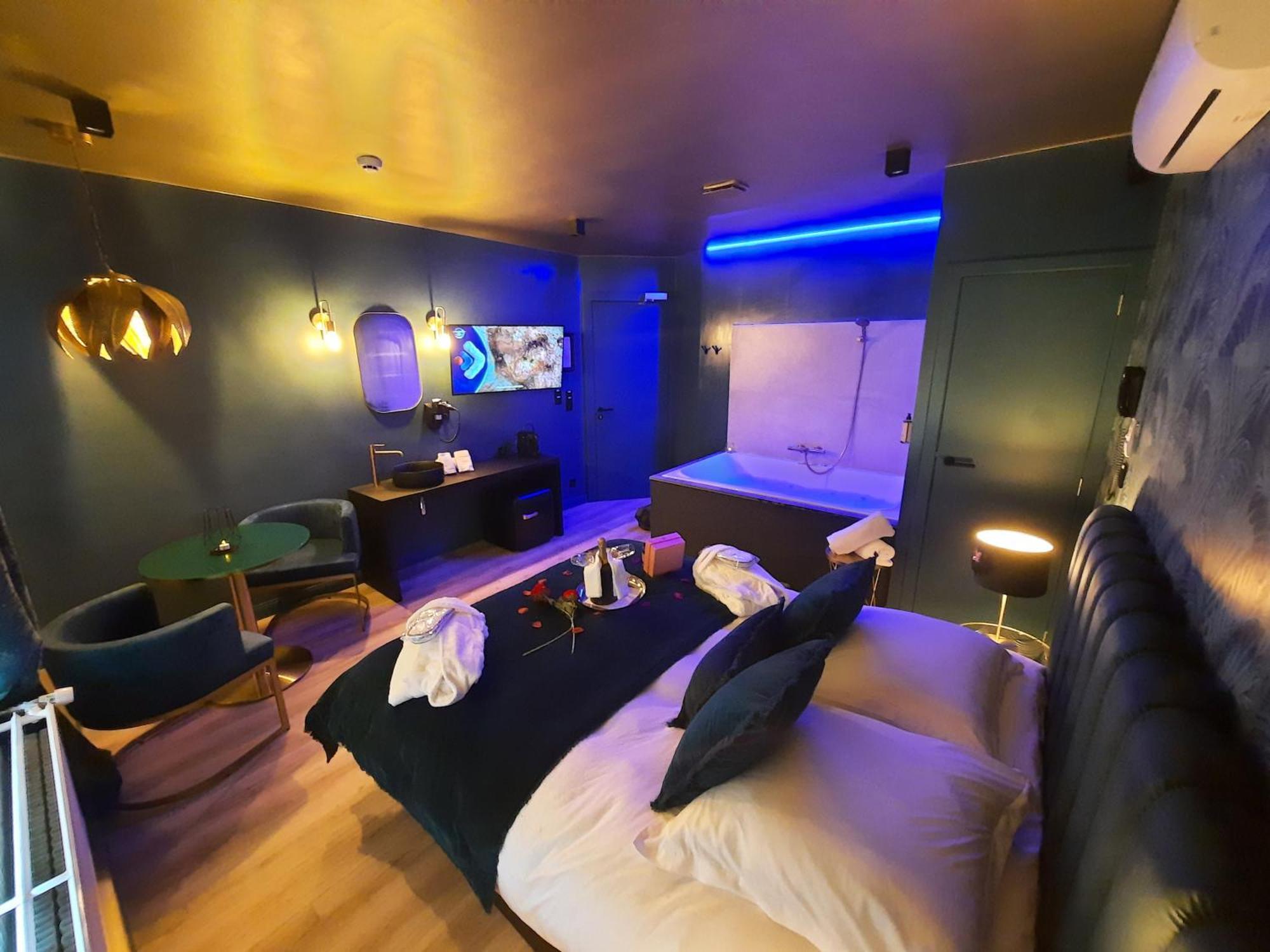 Hotel Mademoiselle Льеж Экстерьер фото