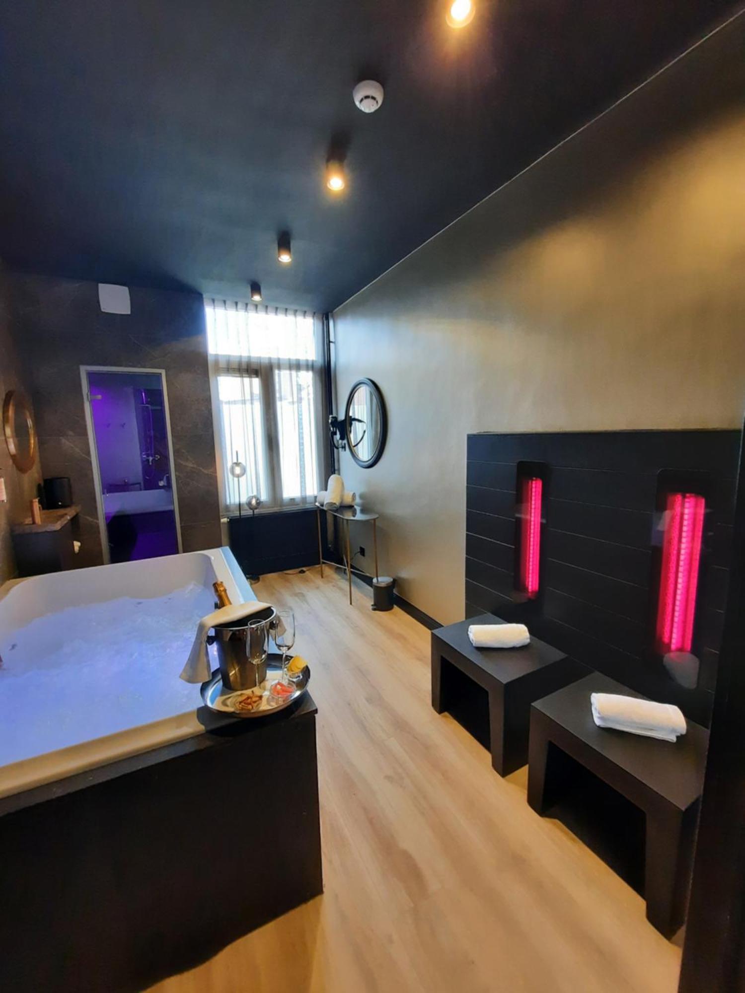 Hotel Mademoiselle Льеж Экстерьер фото
